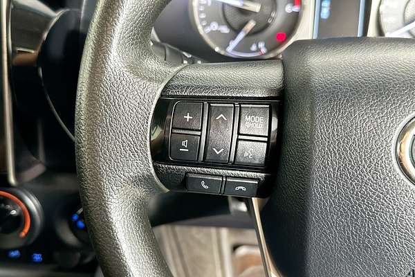 2021 Toyota HILUX SR (4x4) GUN126R FACELIFT 4X4