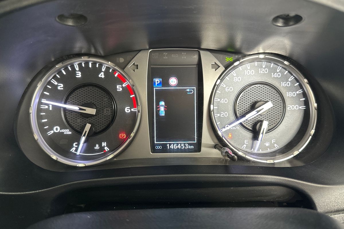 2021 Toyota HILUX SR (4x4) GUN126R FACELIFT 4X4