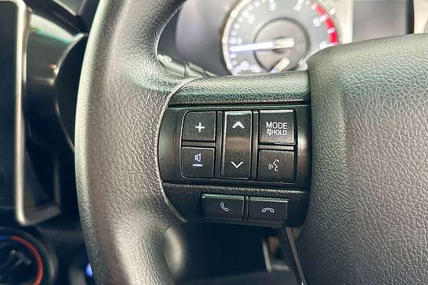 2021 Toyota HILUX SR (4x4) GUN126R FACELIFT 4X4