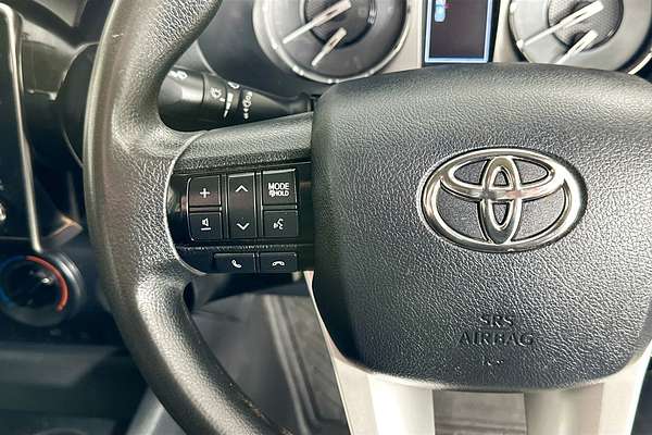 2020 Toyota HILUX SR (4x4) GUN126R FACELIFT 4X4