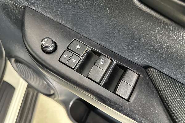 2021 Toyota HILUX SR (4x4) GUN126R FACELIFT 4X4