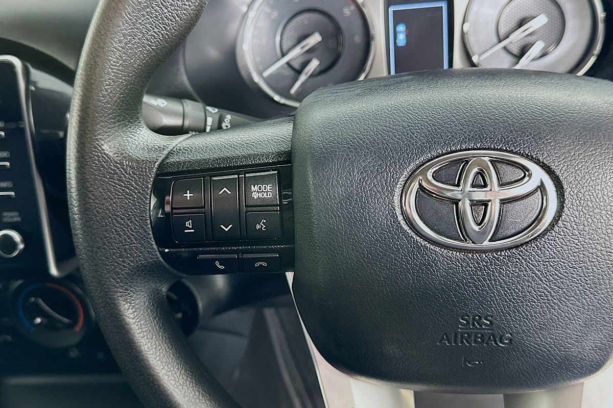 2022 Toyota HILUX SR (4x4) GUN126R 4X4