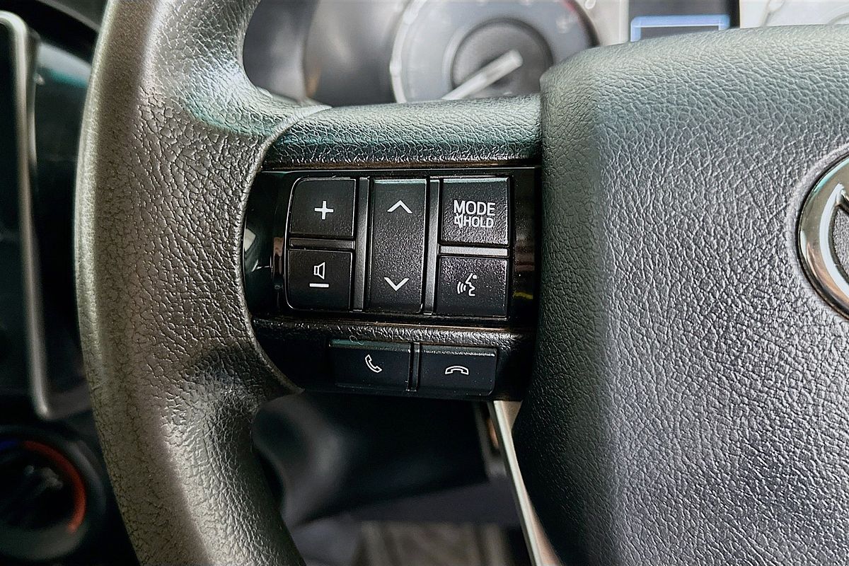 2021 Toyota HILUX SR (4x4) GUN126R FACELIFT 4X4