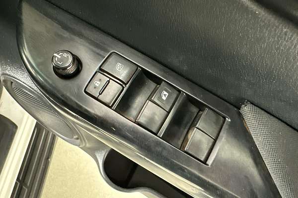 2020 Toyota HILUX SR (4x4) GUN126R MY19 UPGRADE 4X4