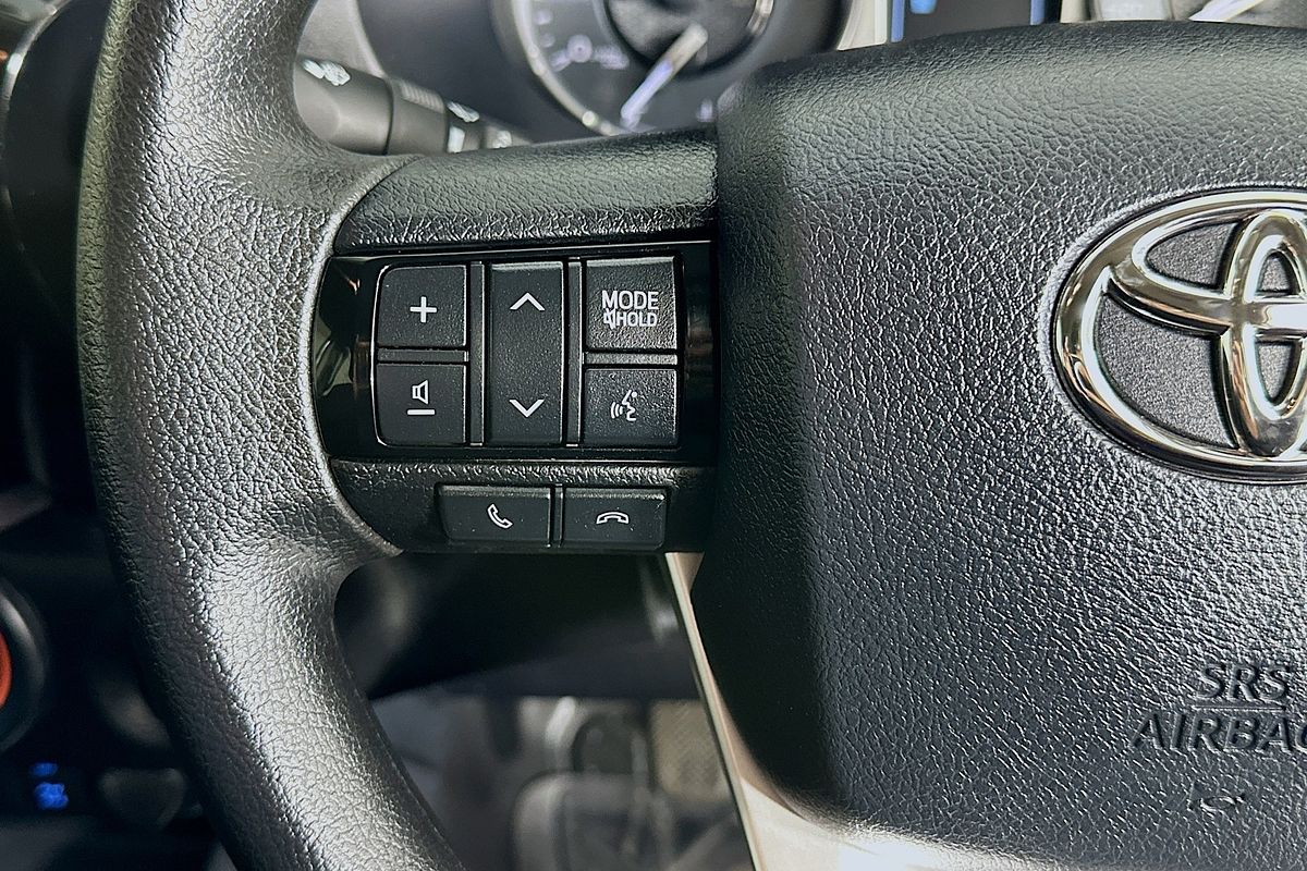 2023 Toyota HILUX SR (4x4) GUN126R 4X4