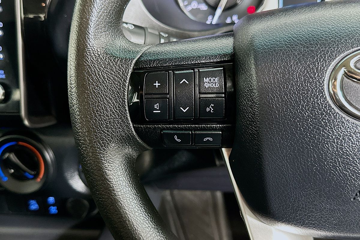 2021 Toyota HILUX SR (4x4) GUN126R 4X4