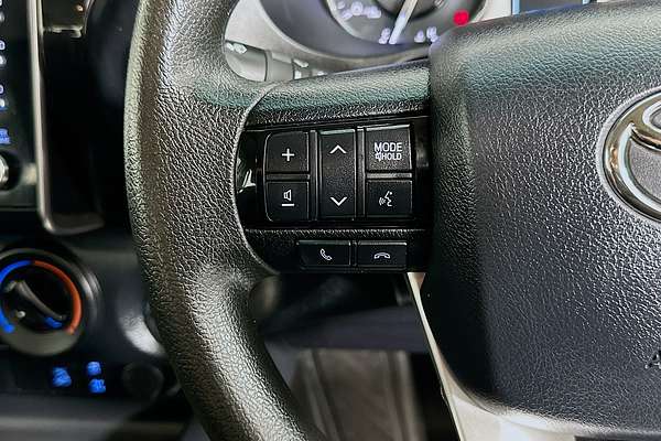 2021 Toyota HILUX SR (4x4) GUN126R 4X4