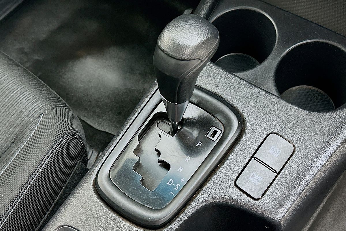 2019 Toyota HILUX SR (4x4) GUN126R MY19 4X4