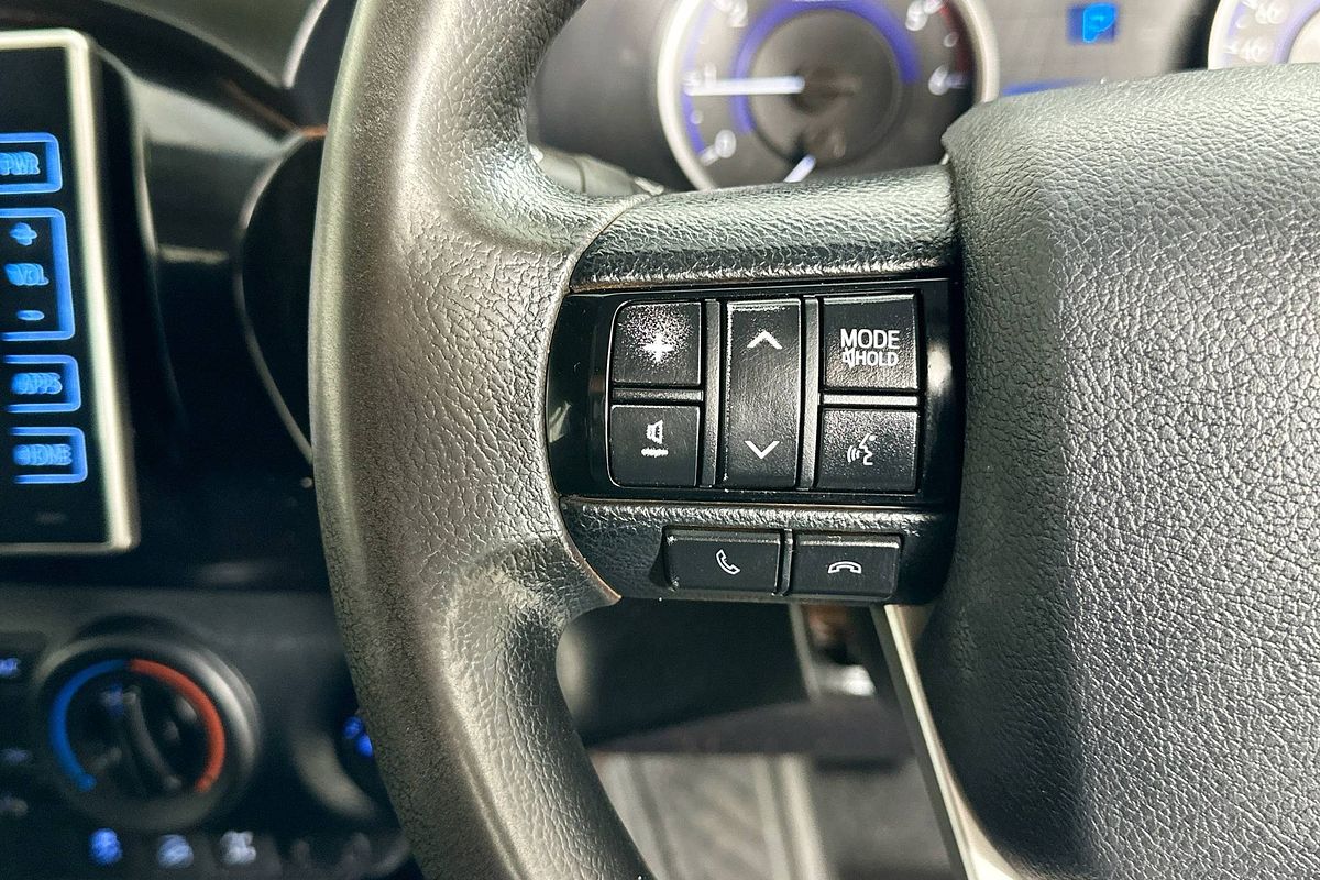 2018 Toyota HILUX SR (4x4) GUN126R MY17 4X4