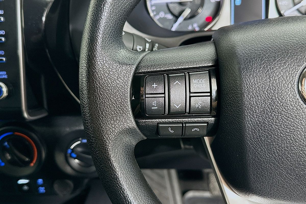 2023 Toyota HILUX SR (4x4) GUN126R 4X4