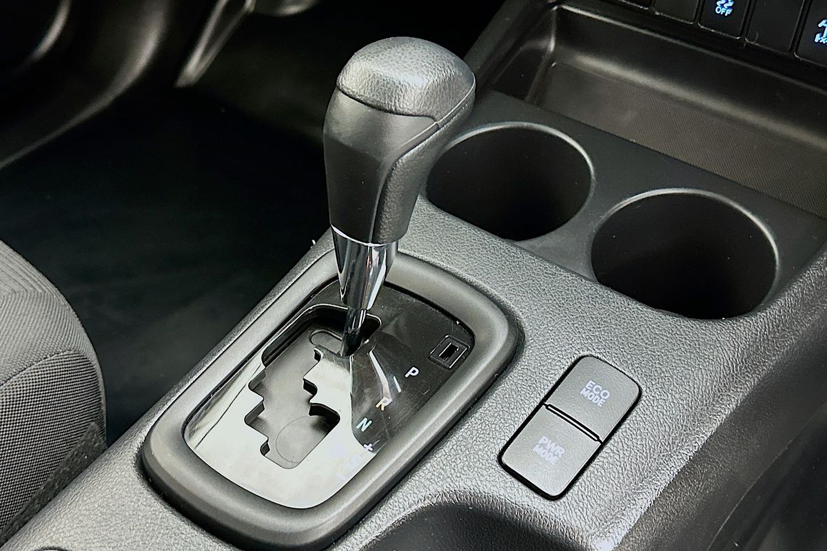 2019 Toyota HILUX SR (4x4) GUN126R MY19 4X4