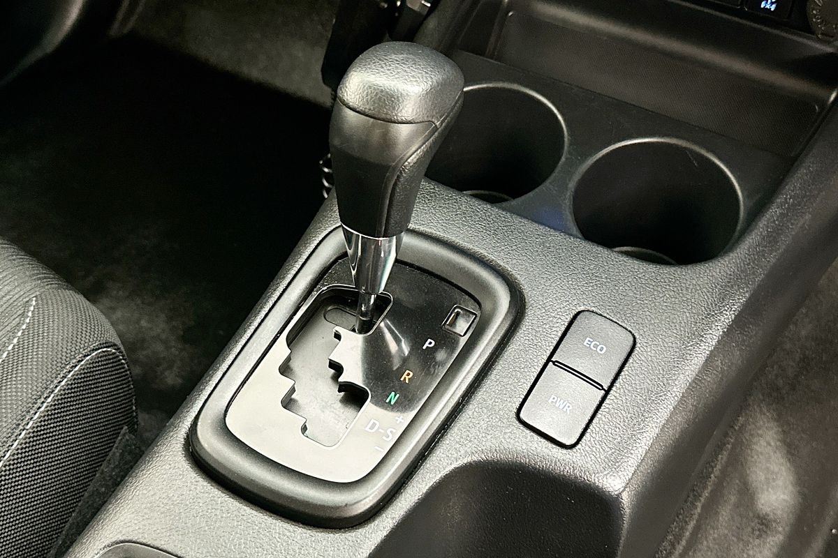 2022 Toyota HILUX SR (4x4) GUN126R 4X4