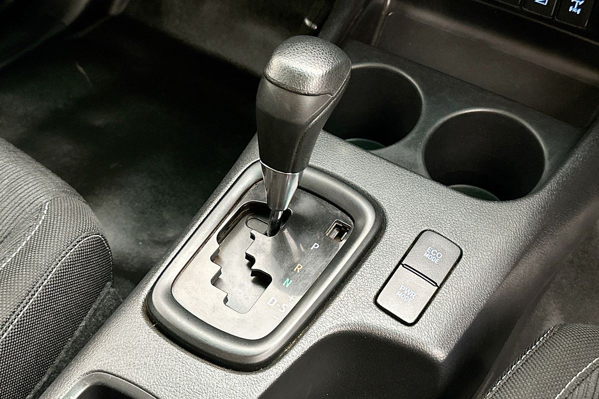 2019 Toyota HILUX SR (4x4) GUN126R MY19 4X4