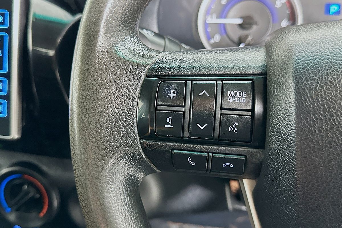 2019 Toyota HILUX SR (4x4) GUN126R MY19