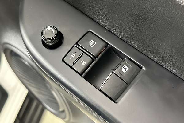 2022 Toyota HILUX SR (4x4) GUN126R 4X4