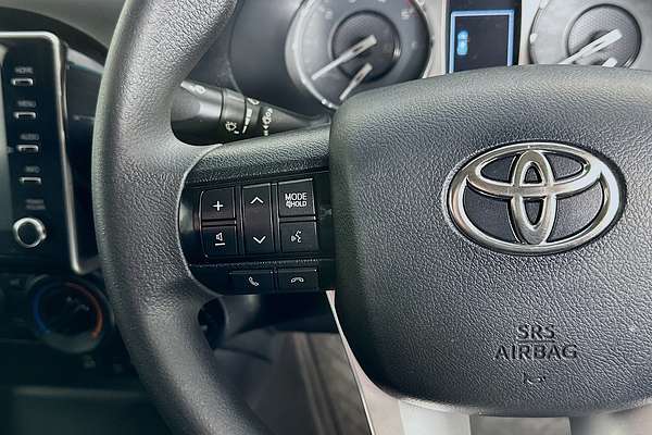 2021 Toyota HILUX SR (4x4) GUN126R 4X4