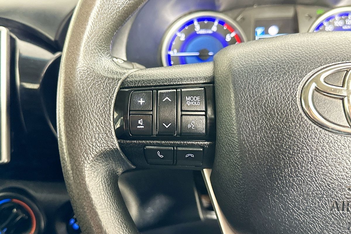 2019 Toyota HILUX SR (4x4) GUN126R MY19 4X4