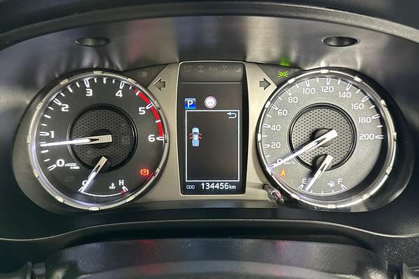 2020 Toyota HILUX SR (4x4) GUN126R FACELIFT 4X4