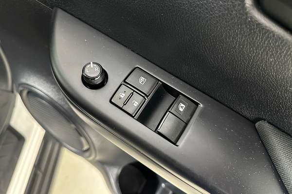 2018 Toyota Hilux SR (4x4) GUN126R MY19 4X4