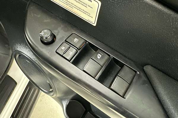 2021 Toyota HILUX SR (4x4) GUN126R 4X4