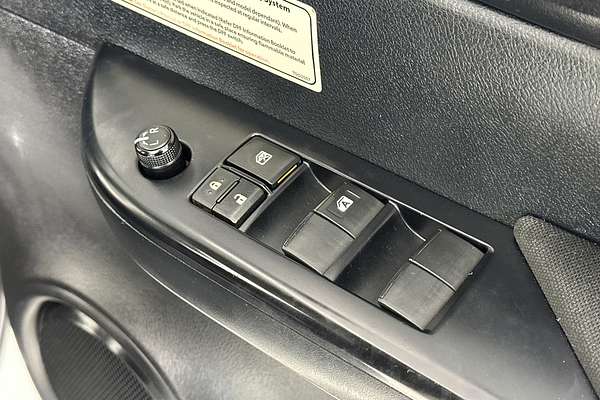 2021 Toyota HILUX SR (4x4) GUN126R 4X4