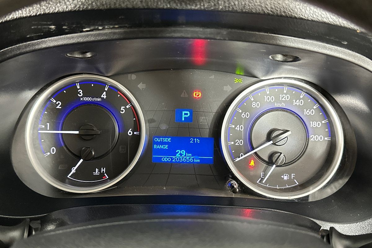2019 Toyota HILUX SR (4x4) GUN126R MY19 UPGRADE 4X4