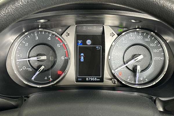 2020 Toyota HILUX SR (4x4) GUN126R FACELIFT 4X4
