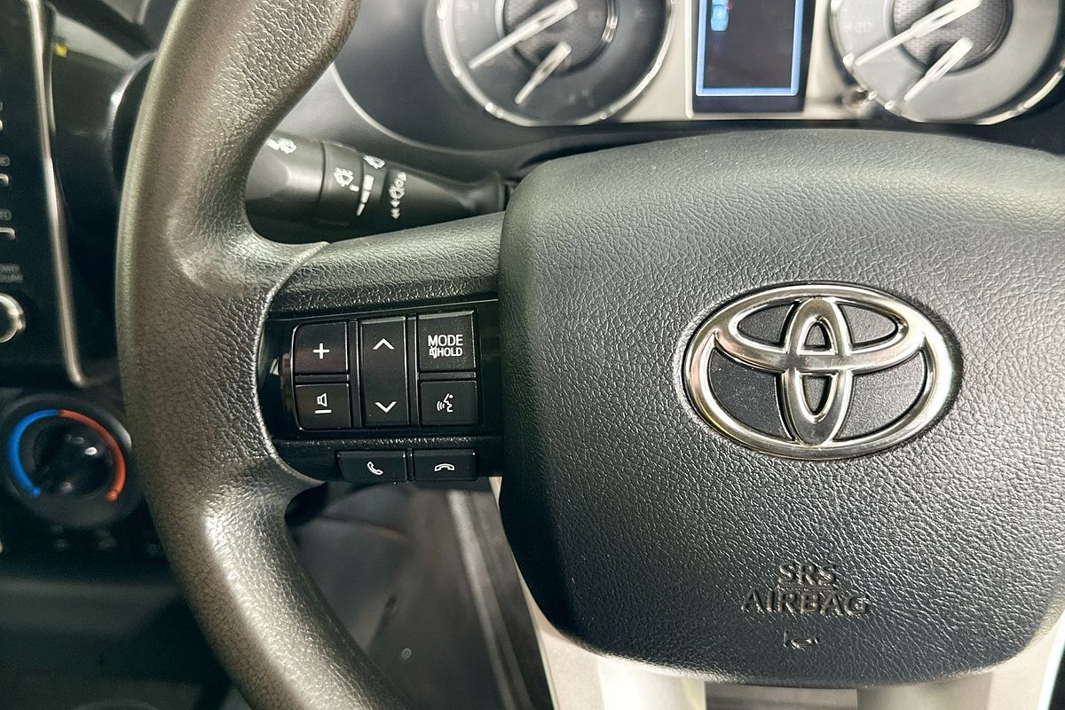2023 Toyota HILUX SR (4x4) GUN126R 4X4
