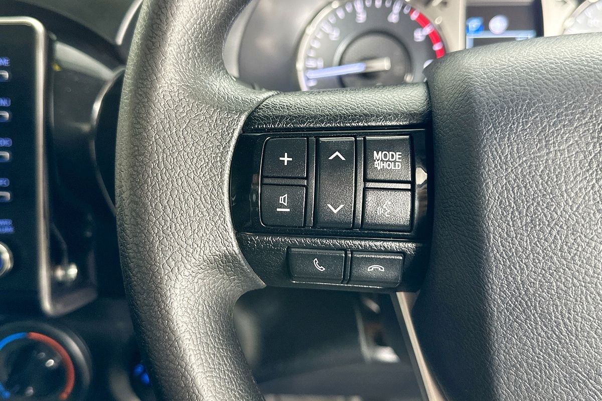 2021 Toyota HILUX SR (4x4) GUN126R 4X4