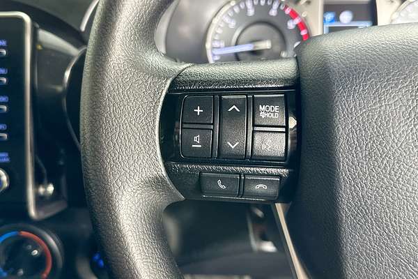 2021 Toyota HILUX SR (4x4) GUN126R 4X4