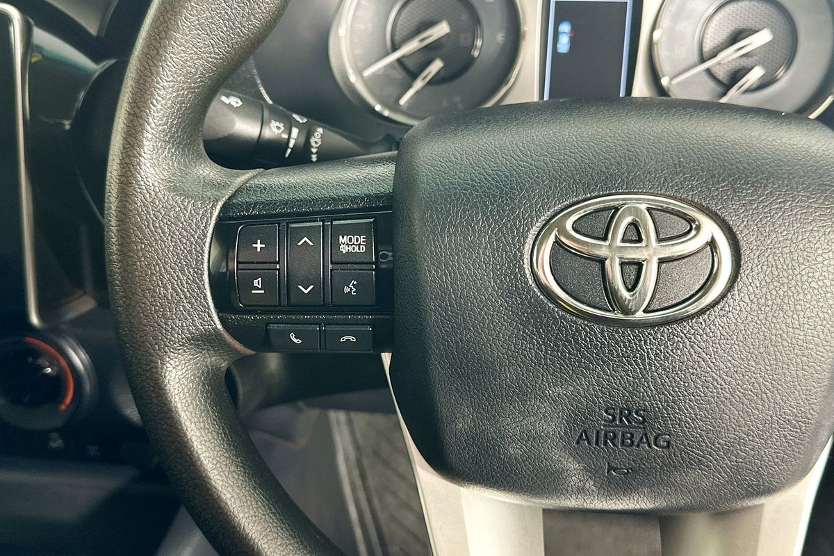 2022 Toyota HILUX SR (4x4) GUN126R 4X4