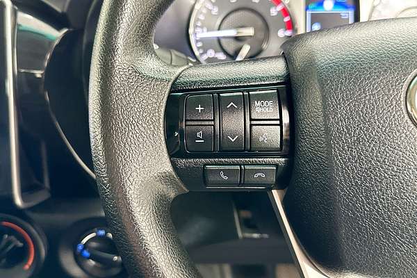 2022 Toyota HILUX SR (4x4) GUN126R 4X4