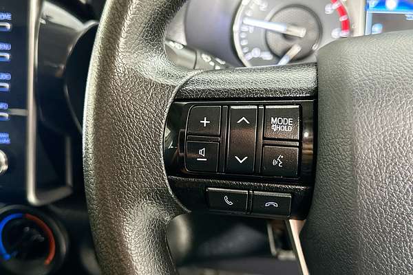 2021 Toyota HILUX SR (4x4) GUN126R FACELIFT 4X4