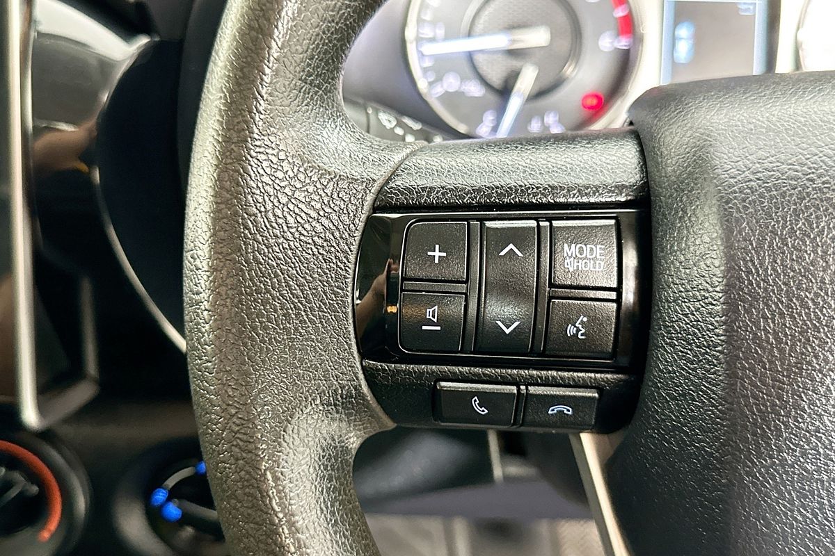 2022 Toyota HILUX SR (4x4) GUN126R 4X4