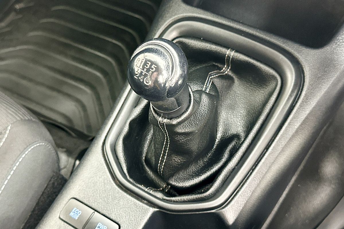 2019 Toyota HILUX SR (4x4) GUN126R MY19 4X4