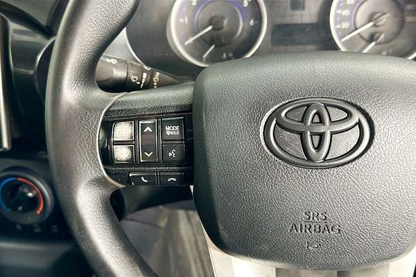 2019 Toyota HILUX SR (4x4) GUN126R MY19 4X4