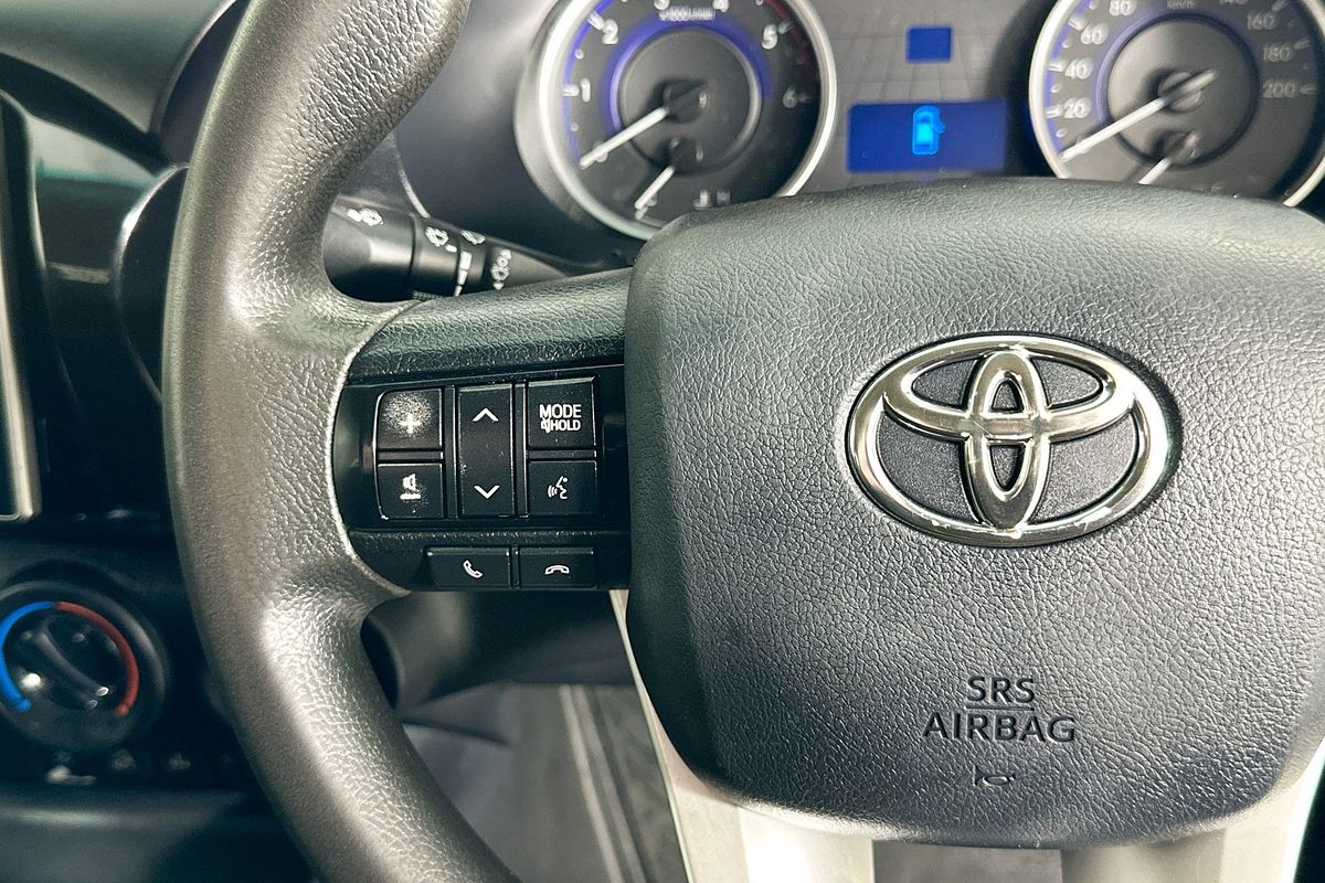 2019 Toyota HILUX SR (4x4) GUN126R MY19 4X4