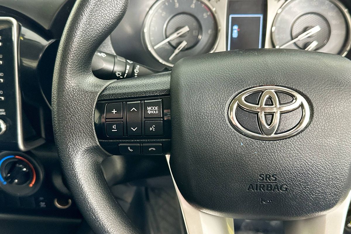 2021 Toyota HILUX SR (4x4) GUN126R 4X4