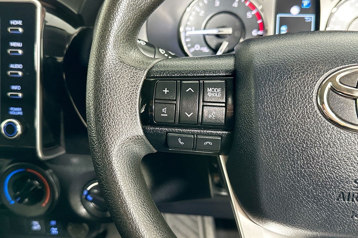 2022 Toyota HILUX SR (4x4) GUN126R 4X4