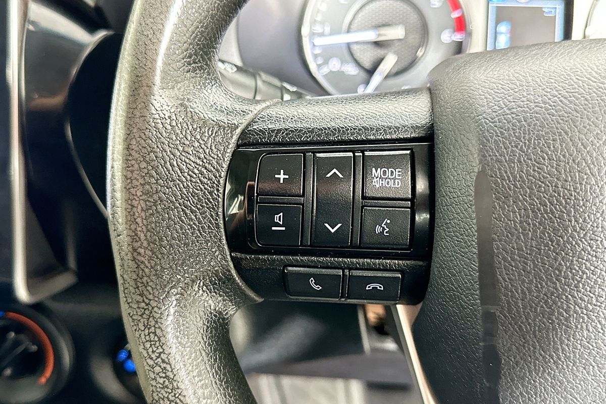 2021 Toyota HILUX SR (4x4) GUN126R 4X4