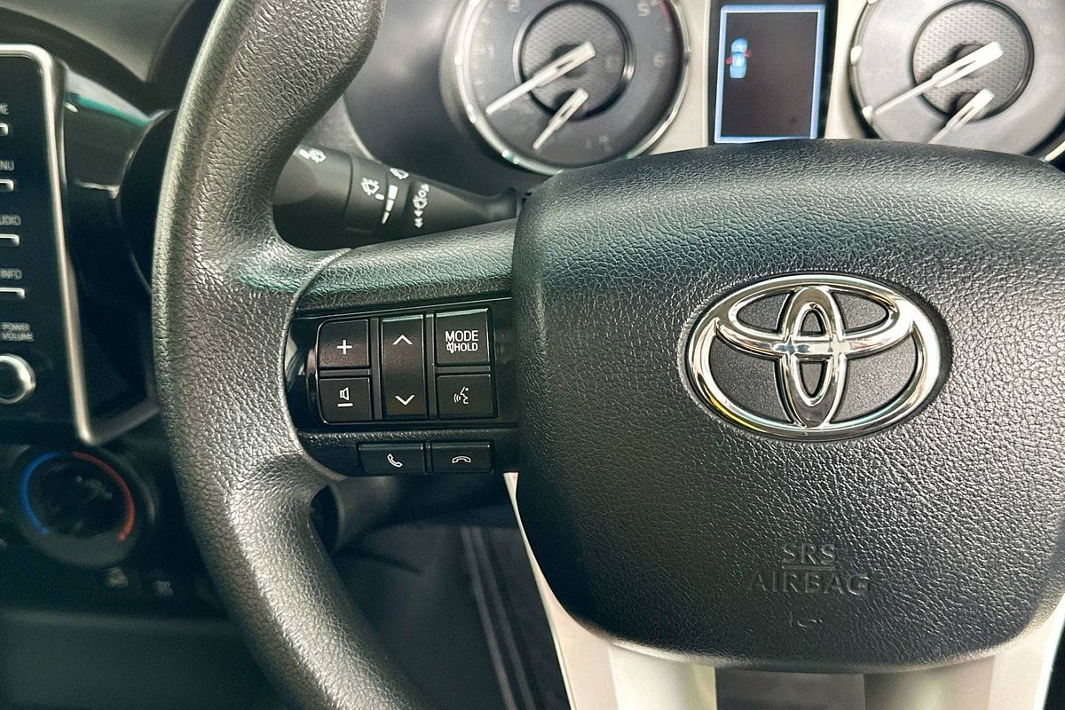 2022 Toyota HILUX SR (4x4) GUN126R 4X4