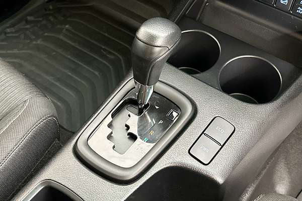2024 Toyota HILUX SR (4x4) GUN126R 4X4