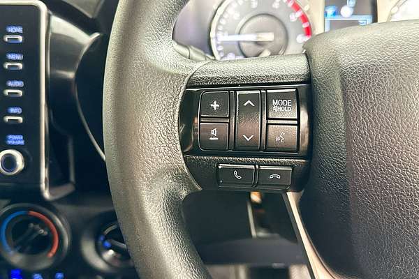 2021 Toyota HILUX SR (4x4) GUN126R 4X4