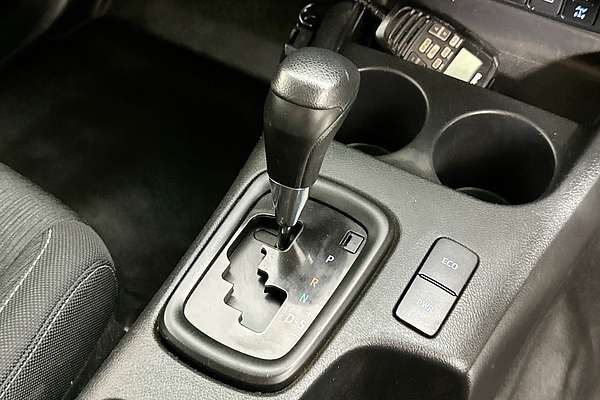 2021 Toyota HILUX SR (4x4) GUN126R FACELIFT 4X4