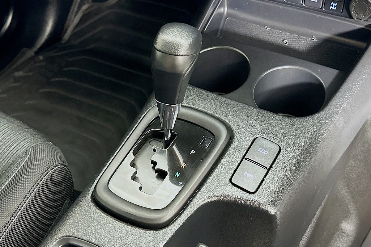 2022 Toyota HILUX SR (4x4) GUN126R 4X4