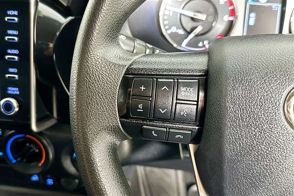 2021 Toyota HILUX SR (4x4) GUN126R 4X4
