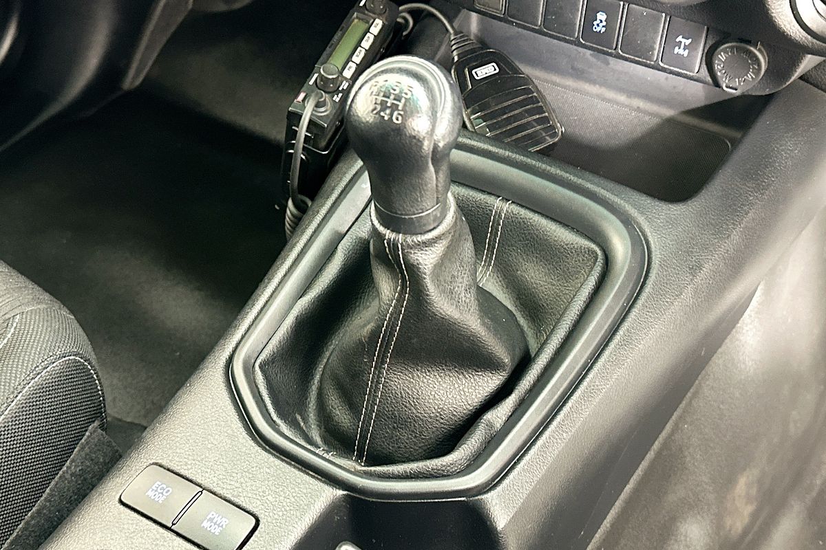 2018 Toyota HILUX SR (4x4) GUN126R MY17 4X4