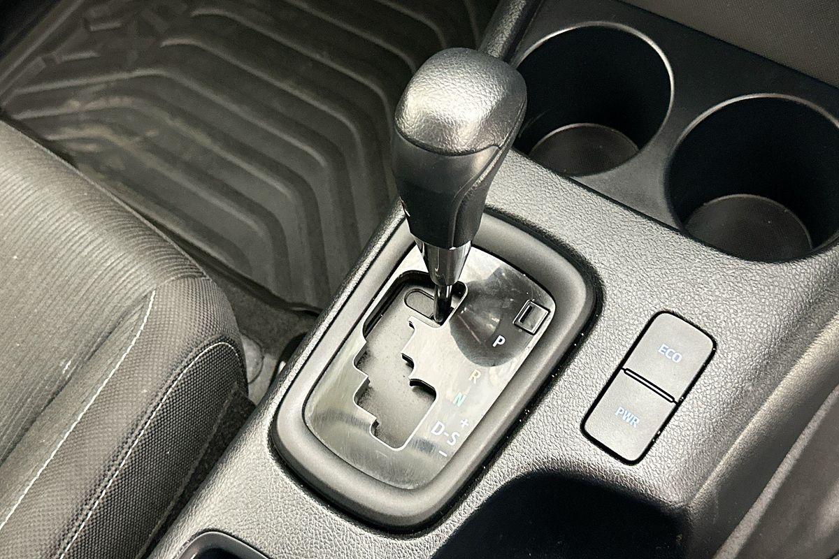 2024 Toyota HILUX SR (4x4) GUN126R 4X4