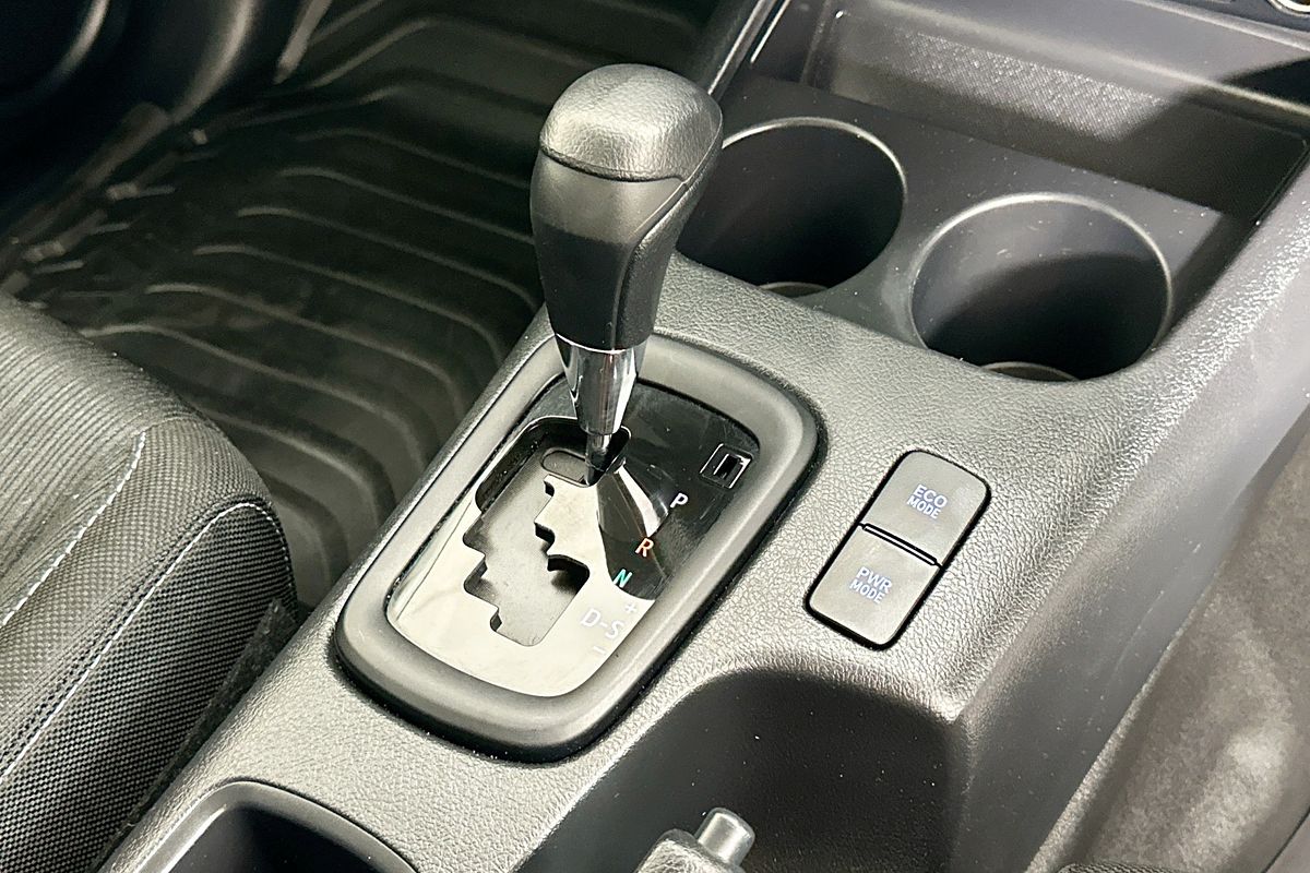 2019 Toyota HILUX SR HI-RIDER GUN136R MY19 UPGRADE REAR WHEEL DRIVE