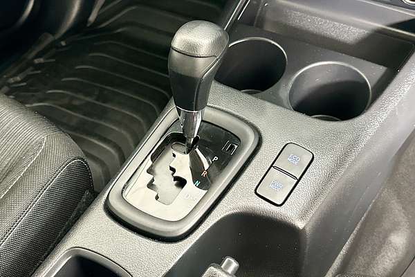 2019 Toyota HILUX SR HI-RIDER GUN136R MY19 UPGRADE REAR WHEEL DRIVE